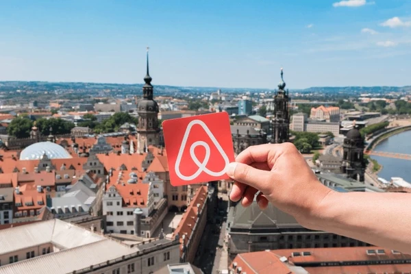 50% OFF Airbnb Selected Homes & Apartments!